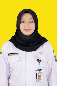 LINA CAHYOWATI, S.Kom. (GURU DESAIN KOMUNIKASI VISUAL)